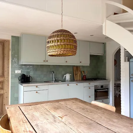 Holiday home With Garden Near Forest, And Sea Noordwijkerhout