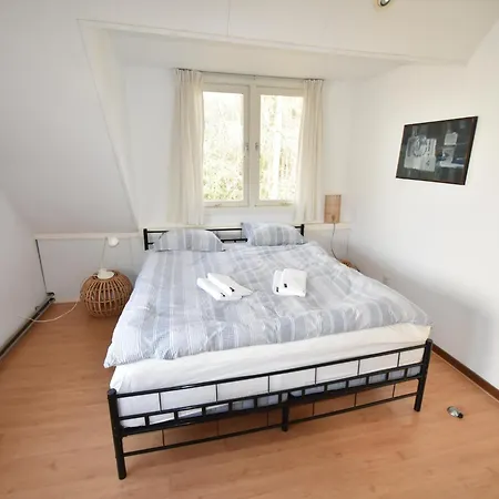 Near Noordwijk * نوردفايكرهاوْت