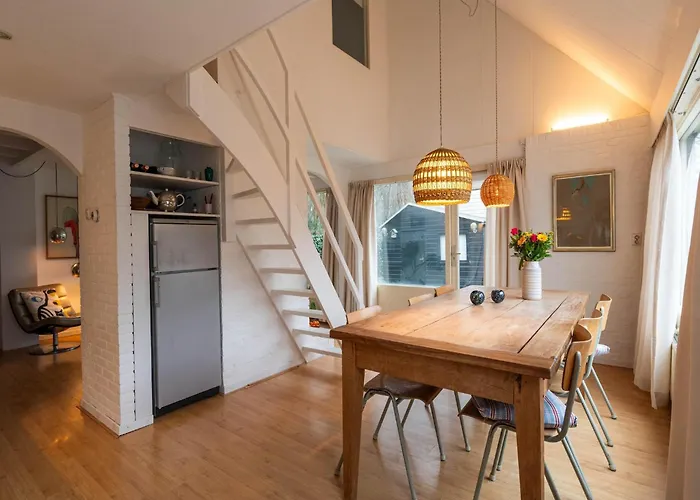 Near Noordwijk Noordwijkerhout